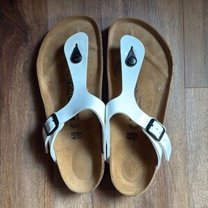 Birkenstock Gizeh White Sandals size 40